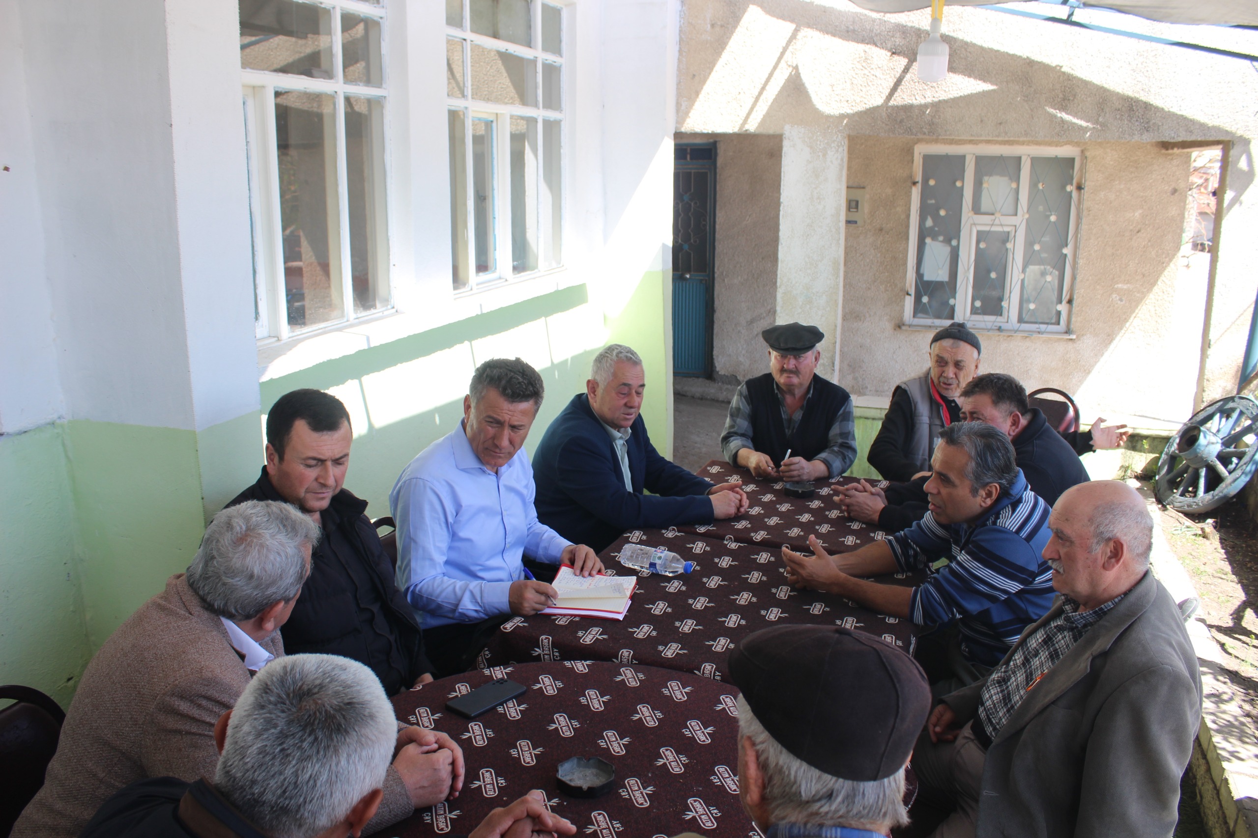 CHP BURSA MİLLETVEKİLİ ORHAN SARIBAL: “ULUDAĞ’IN GÜNEYİ DONDU, ÇİFTÇİ EKONOMİK ENKAZ ALTINDA”