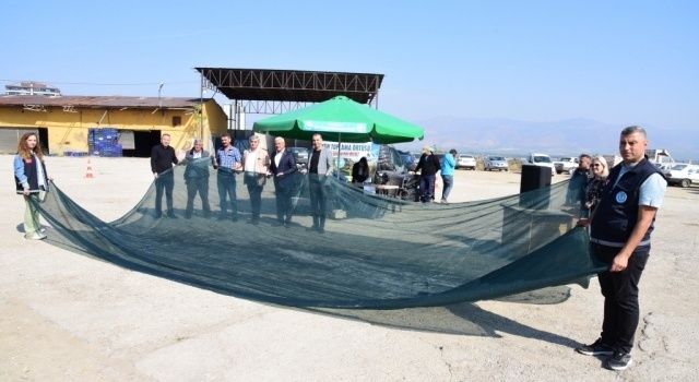 400 Üreticiye 1600 Zeytin Toplama Örtüsü  