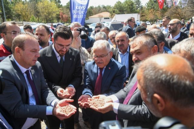 Kayseri Büyükşehir'den Çiftçiye 11,5 Milyon TL'lik Tohum Desteği